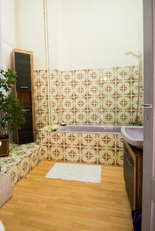 Apartamento Le Palais D'Etigny Bagnères-de-Luchon Exterior foto